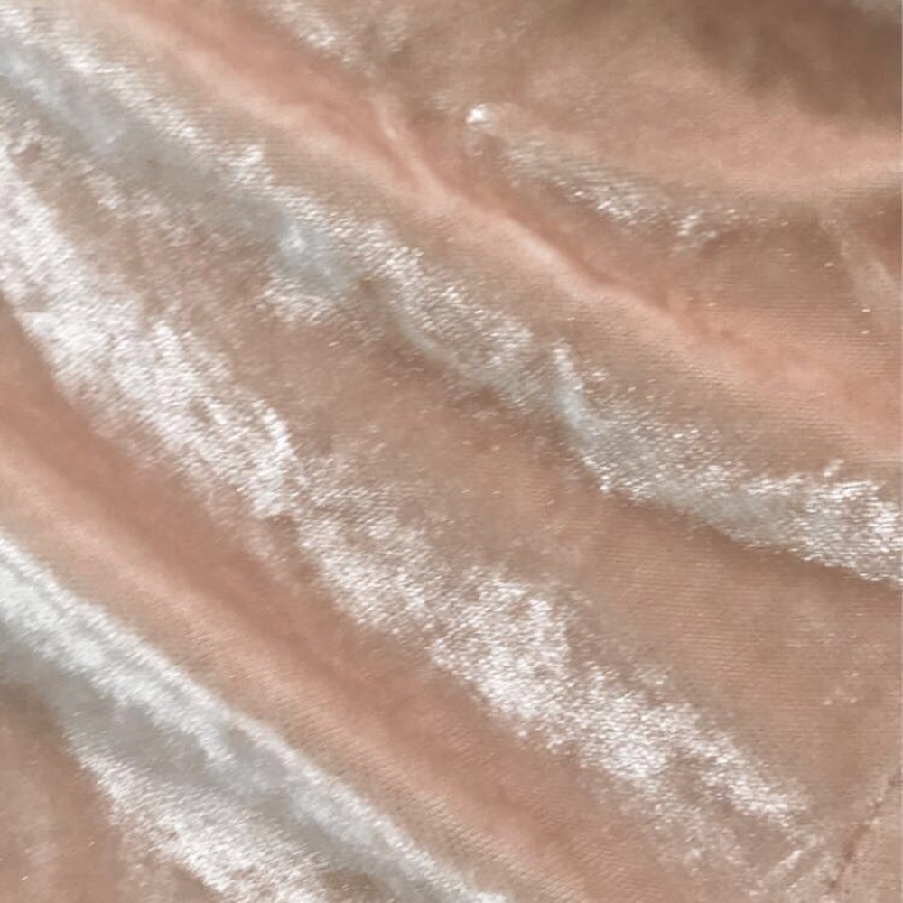 brandy melville/ john galt velvet pink shorts - Picture 3 of 3